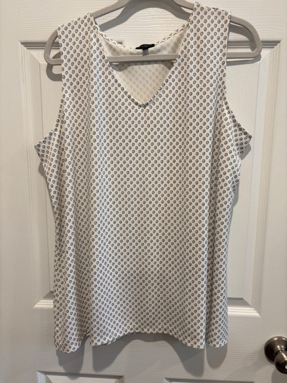 Talbots White Sleeveless V-Neck Tank with Black microprint